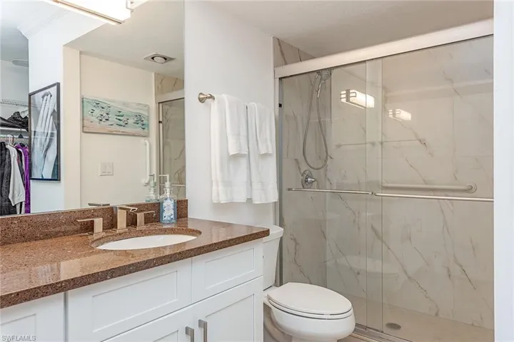 1930  Gulf Shore N BLVD, Naples, FL 34102