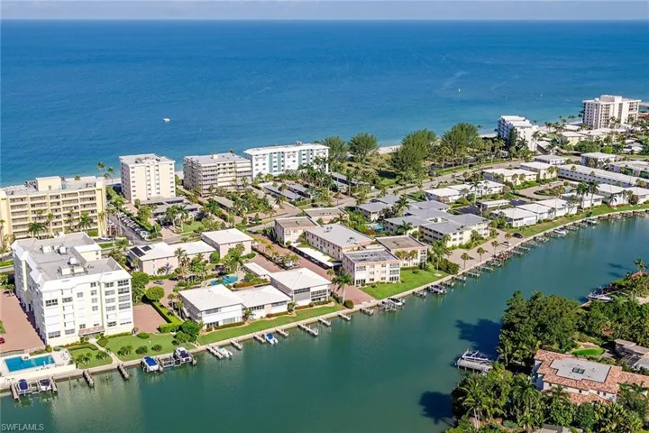 1930  Gulf Shore N BLVD, Naples, FL 34102