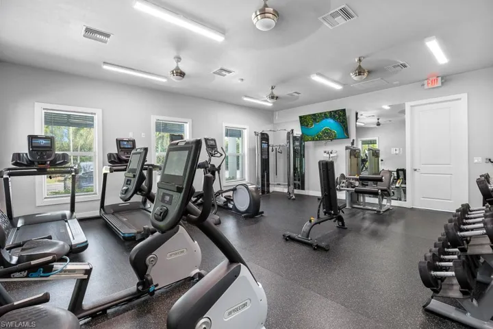 Many great amenities in Wilshire Lakes
