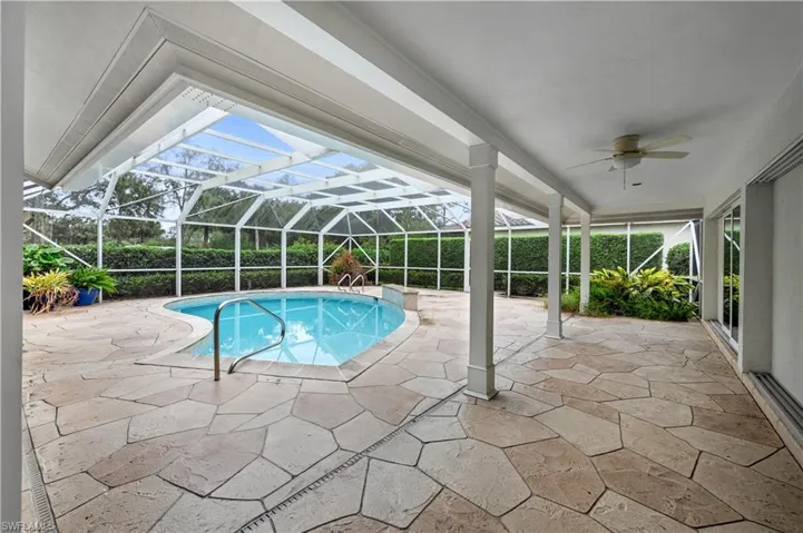 199  Edgemere S WAY, Naples, FL 34105