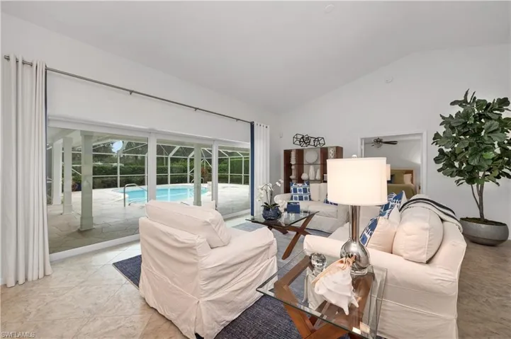 199  Edgemere S WAY, Naples, FL 34105