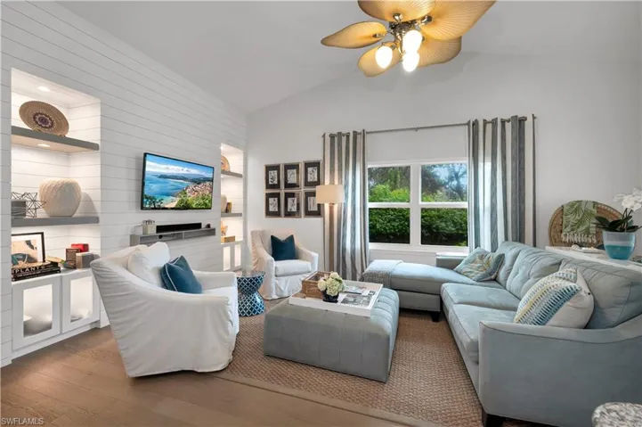 199  Edgemere S WAY, Naples, FL 34105