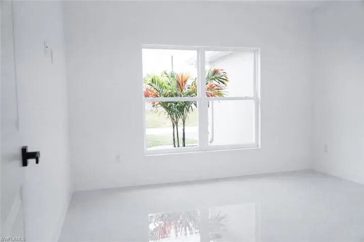 2906 Nw 22nd Ave, Cape Coral, Florida 33993