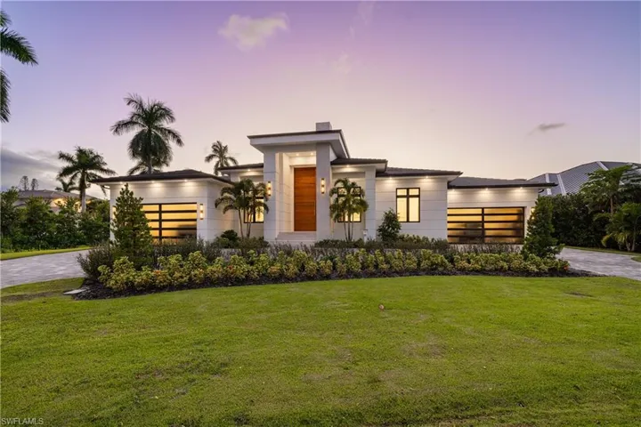 2485 Crayton Rd, Naples, Florida 34103