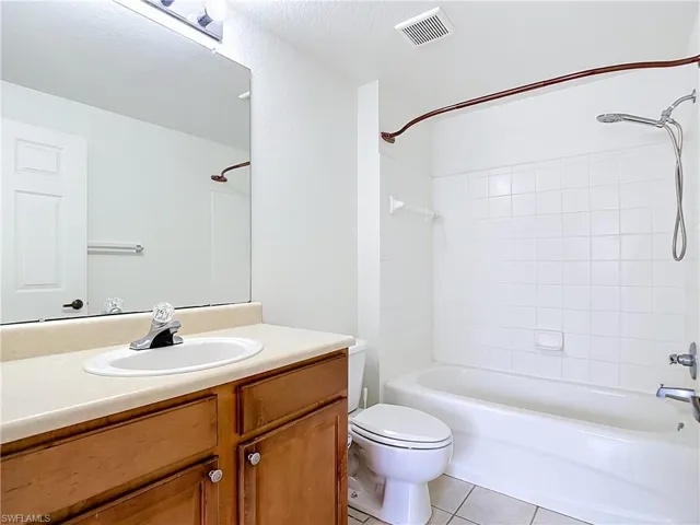 15585 Ocean Walk Cir 204, Fort Myers, Florida 33908