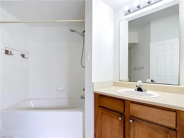 15585 Ocean Walk Cir 204, Fort Myers, Florida 33908