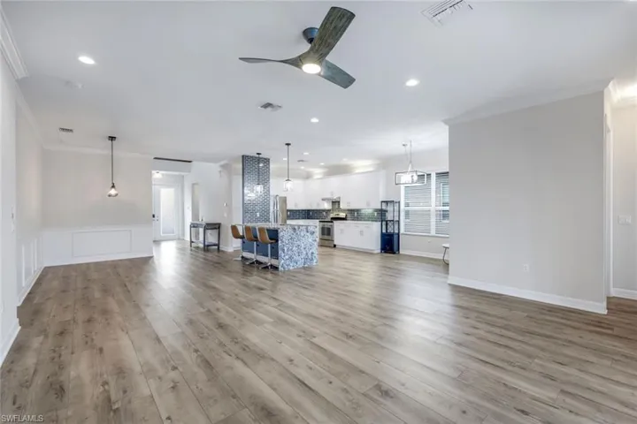 Open Concept kitchen / family room / dining area /breakfast area