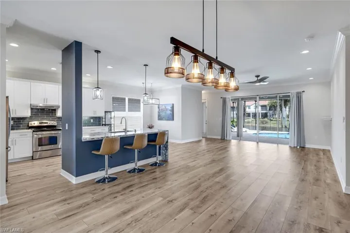 Open Concept kitchen / family room / dining area /breakfast area