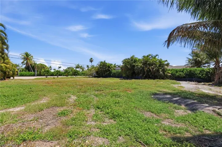 5606 Driftwood Pkwy, Cape Coral, Florida 33904