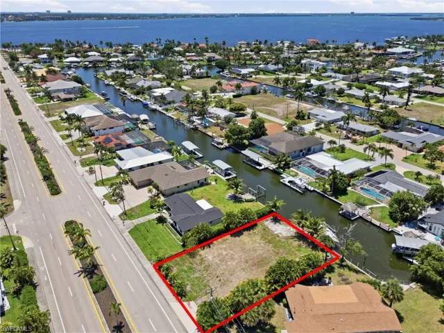5606 Driftwood Pkwy, Cape Coral, Florida 33904