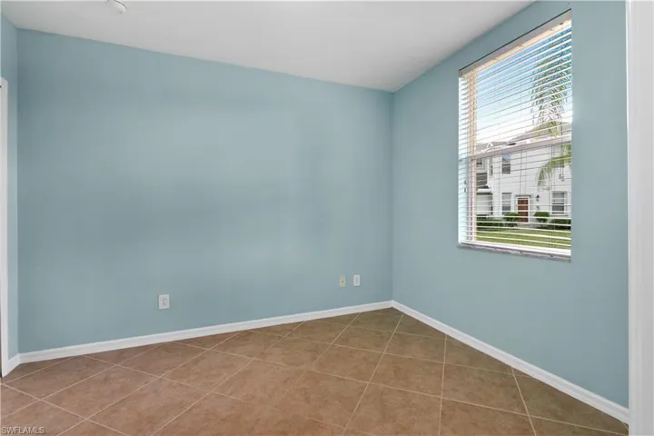 4203 Liron AVE # 101, FORT MYERS FL 33916