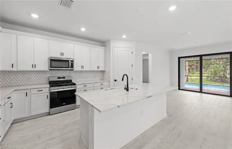 2059  Don Benito  WAY, Naples, FL 34120
