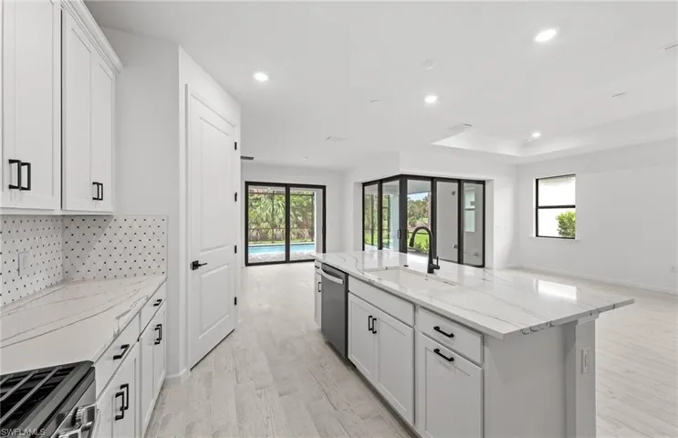 2059  Don Benito  WAY, Naples, FL 34120
