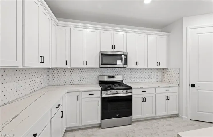 2059  Don Benito  WAY, Naples, FL 34120