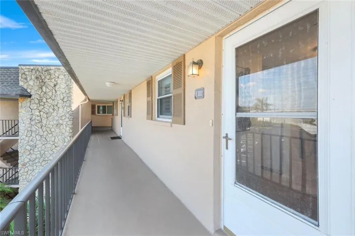 5435  Rattlesnake Hamm  RD, Naples, FL 34113