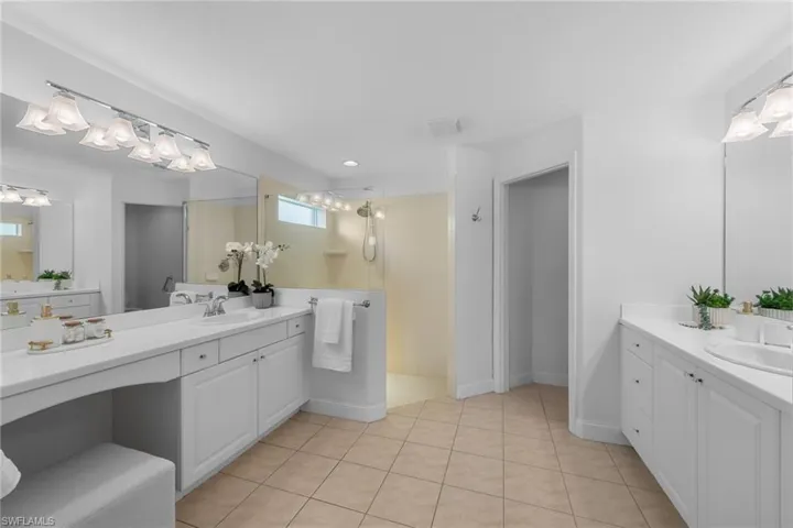 9053 Astonia Way, Estero, Florida 33967