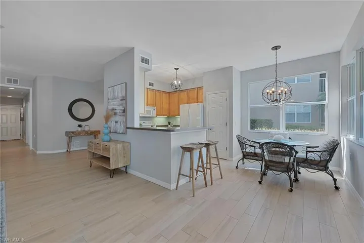 3917  Forest Glen  BLVD, Naples, FL 34114