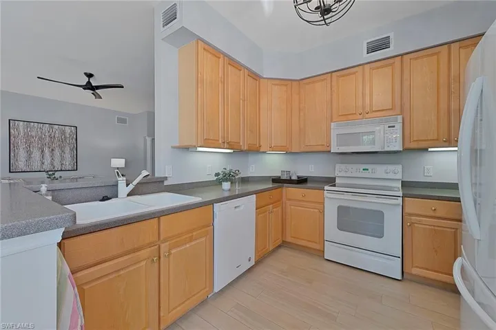 3917  Forest Glen  BLVD, Naples, FL 34114