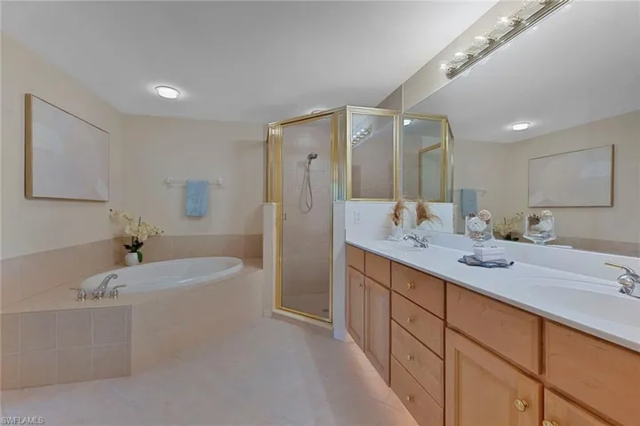 3917  Forest Glen  BLVD, Naples, FL 34114