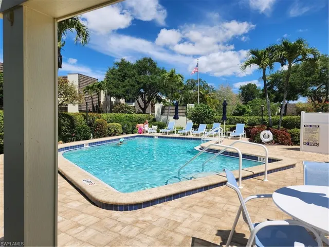 1629 Spoonbill Ln 1629-a, Naples, Florida 34105