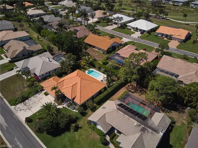 186  Muirfield  CIR, Naples, FL 34113