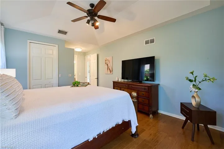 186 Muirfield Cir, Naples, Florida 34113