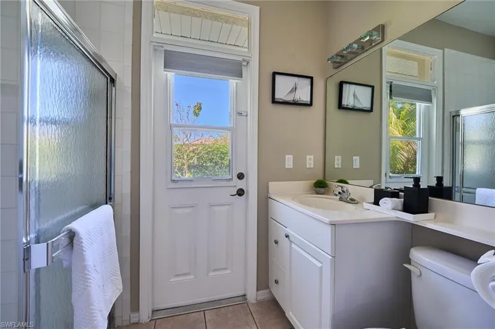 186 Muirfield Cir, Naples, Florida 34113