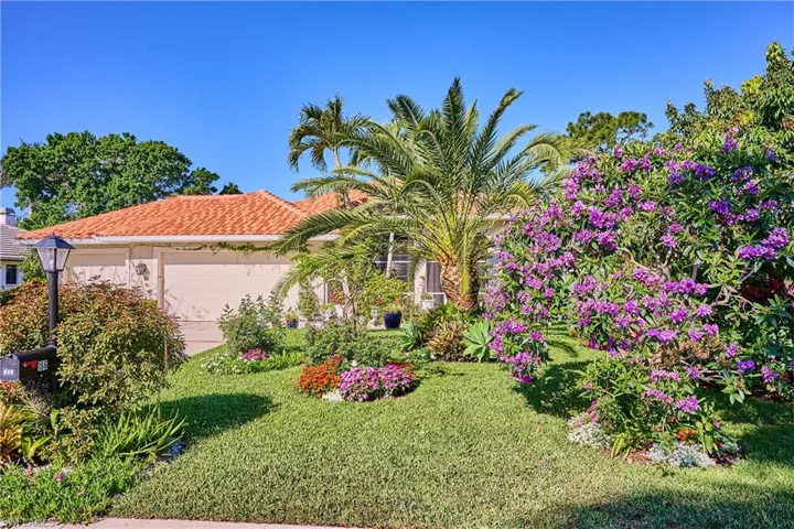 186 Muirfield Cir, Naples, Florida 34113
