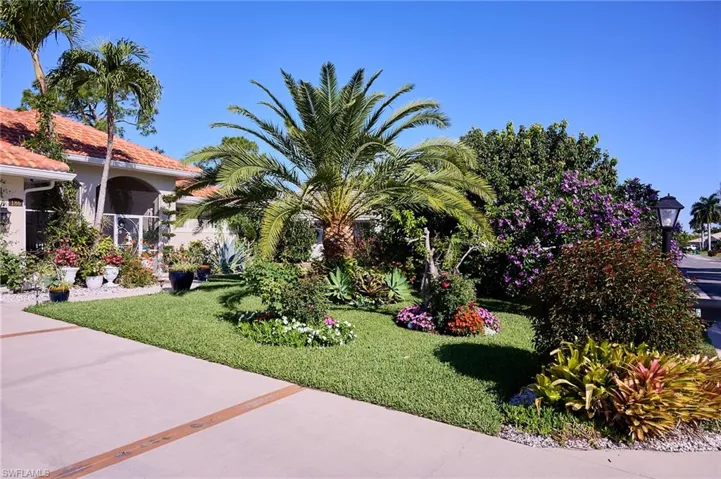 186  Muirfield  CIR, Naples, FL 34113