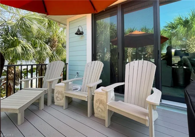 Upper Deck off main Living area