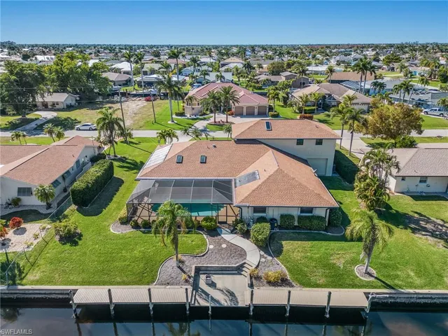 PLENTY SPACE FOR GARDEN OR TOYS