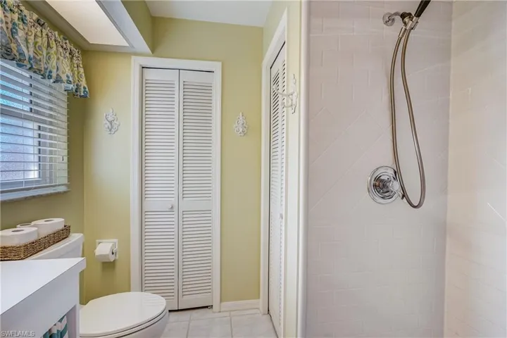 Walk in shower and lots of closet space