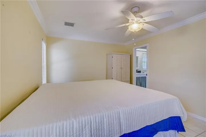 Large primary bedroom with en suite bathroom.