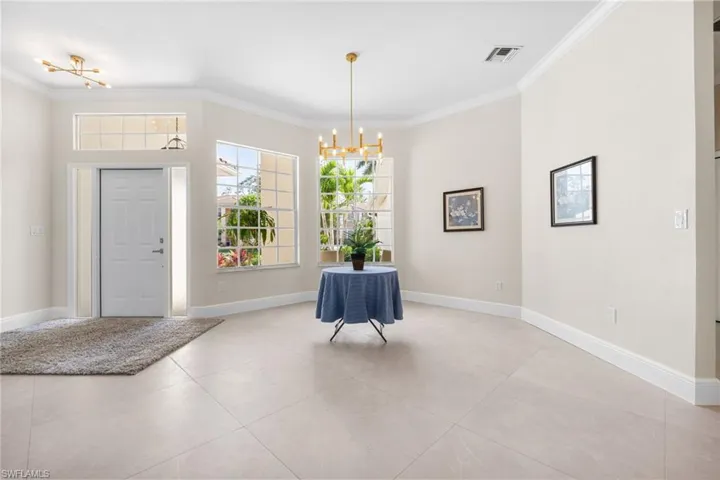 Entrance foyer/formal dining area