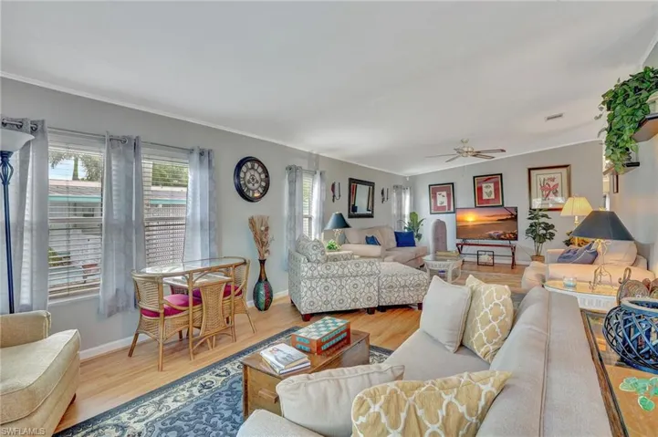 210  Grassy Key  LN, Naples, FL 34114