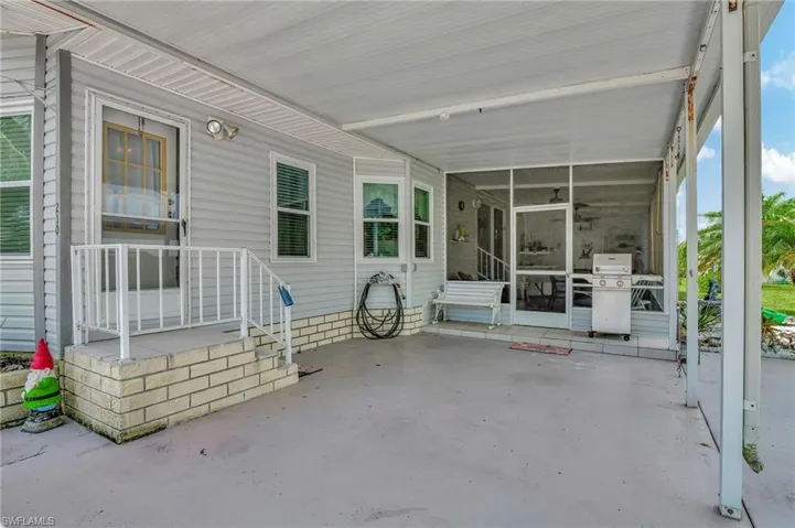 210  Grassy Key  LN, Naples, FL 34114