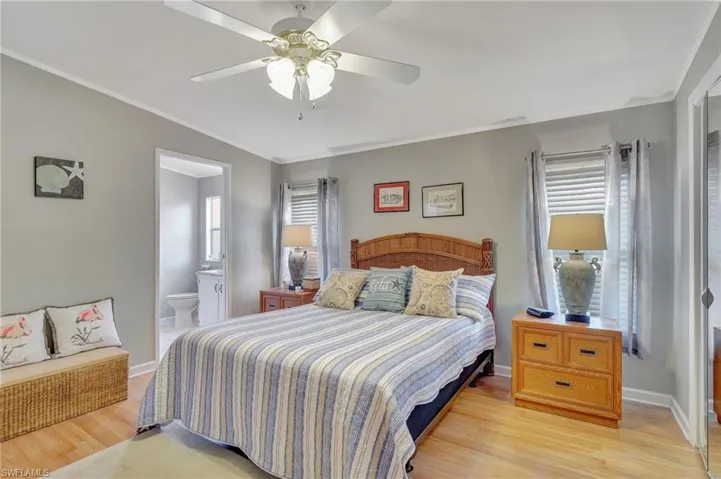 210  Grassy Key  LN, Naples, FL 34114