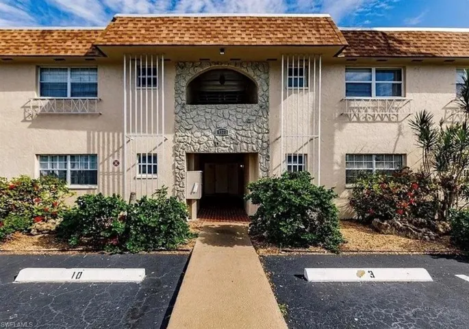 4923 Vincennes Ct 3, Cape Coral, Florida 33904