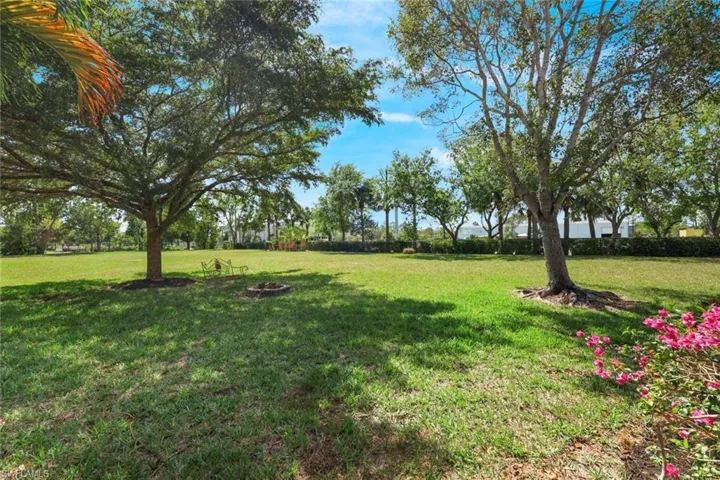 One of the Largest Backyards in Plantation Preserve