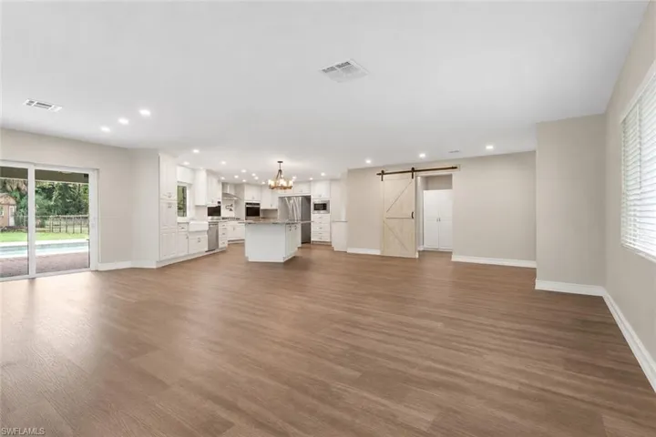 6101 Lancewood Way, Naples, Florida 34116