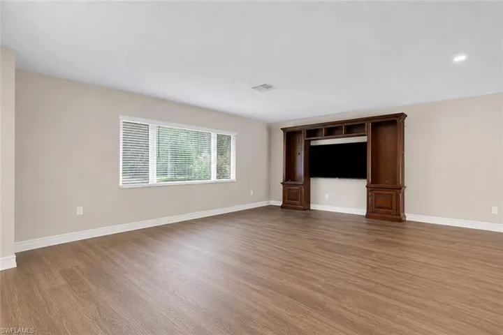 6101 Lancewood Way, Naples, Florida 34116