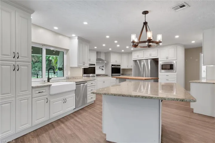 6101 Lancewood Way, Naples, Florida 34116