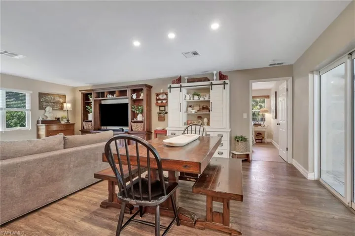 6101 Lancewood Way, Naples, Florida 34116