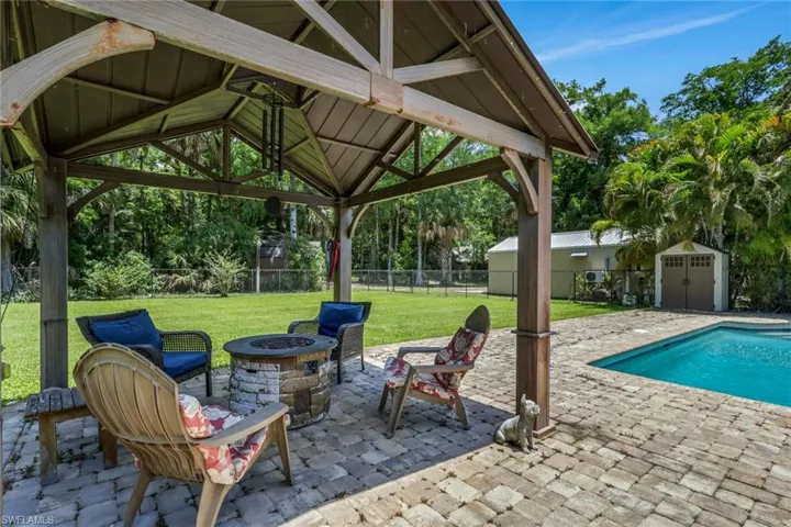 6101 Lancewood Way, Naples, Florida 34116