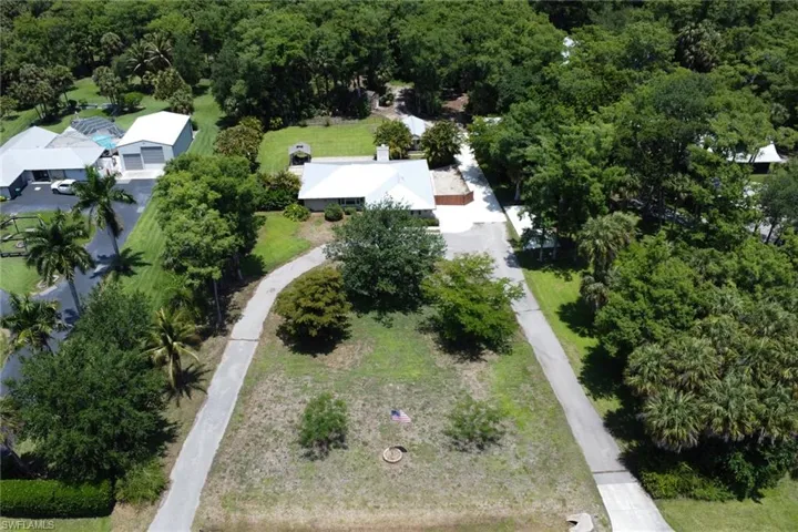 6101  Lancewood  WAY, Naples, FL 34116