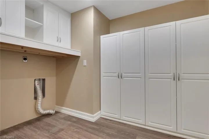 6101 Lancewood Way, Naples, Florida 34116