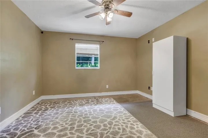 6101  Lancewood  WAY, Naples, FL 34116