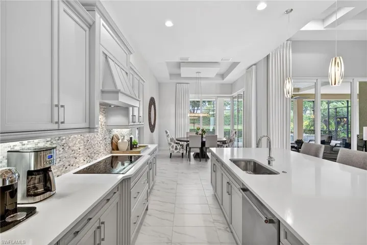 14179  Charthouse  CT, Naples, FL 34114