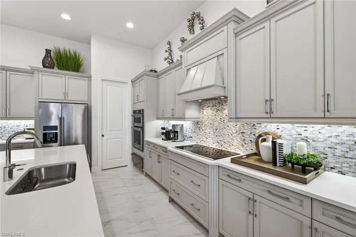 14179 Charthouse Ct, Naples, Florida 34114
