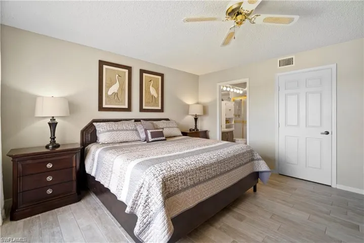 7430 Lake Breeze Dr 402, Fort Myers, Florida 33907